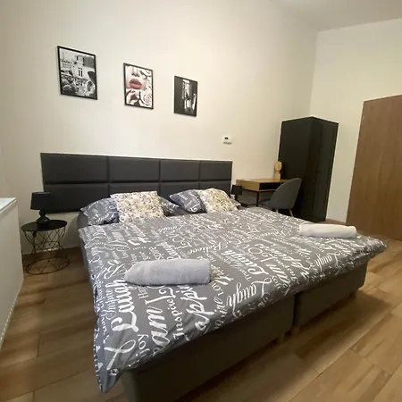černá Růže - 7 Apartamento Plzeň